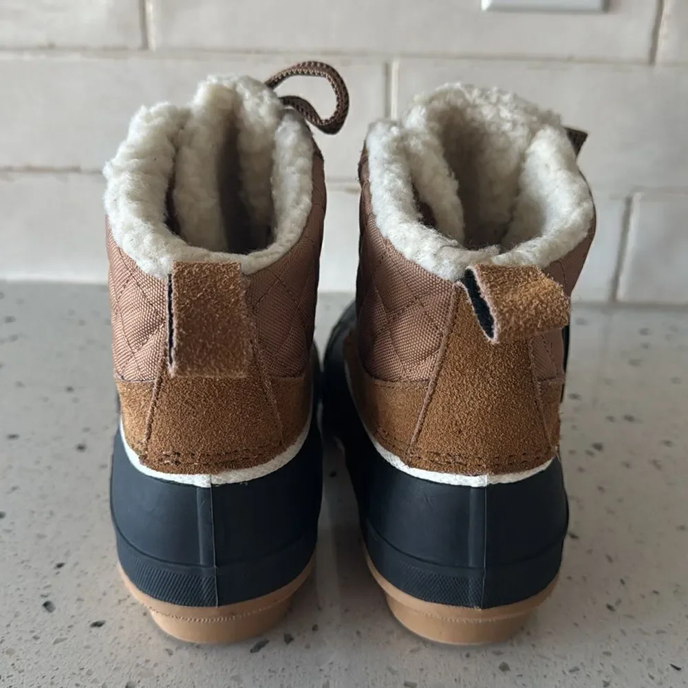 Khombu Daisy Women’s Size 6 Waterproof Faux Fur Lined Ankle Boots Tan/Black NWT